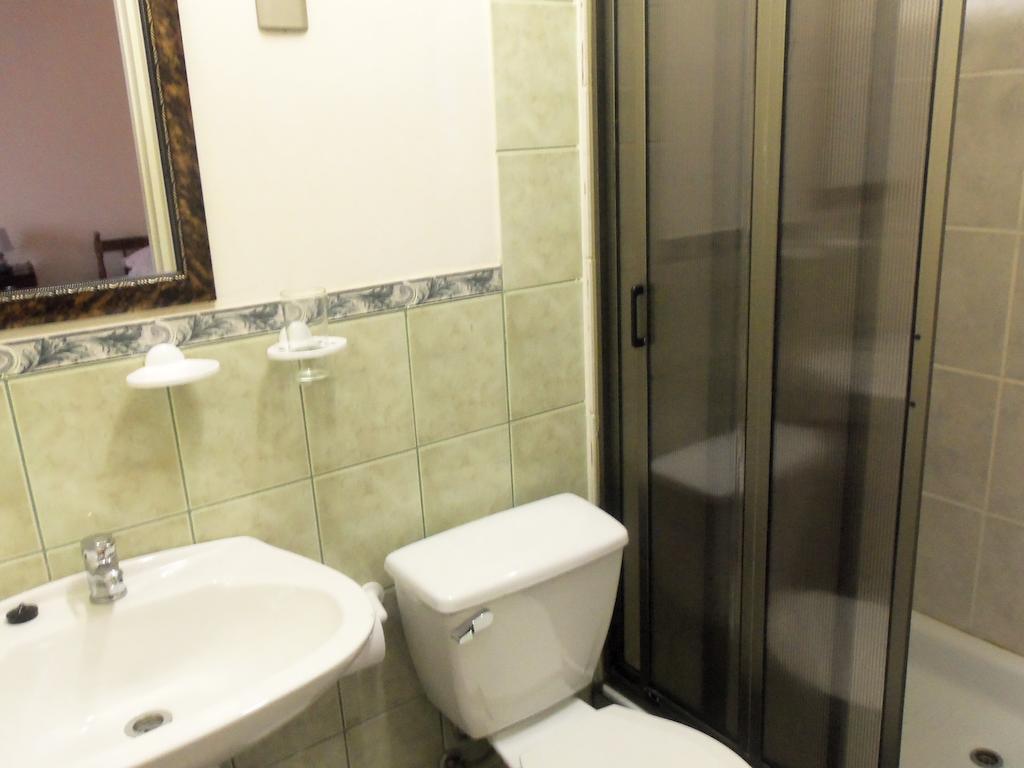 Hostal Joshiken Punta Arenas Quarto foto